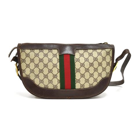 vintage Gucci clutch purse